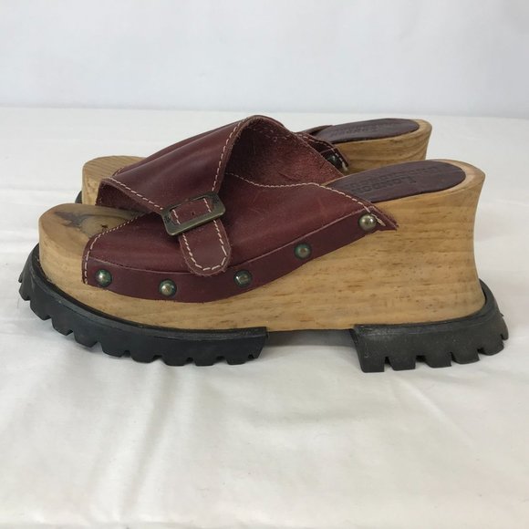 London Underground 90s Chunky Wood Platform Red Sandals Size 6 Wide Sole - Picture 2 of 8
